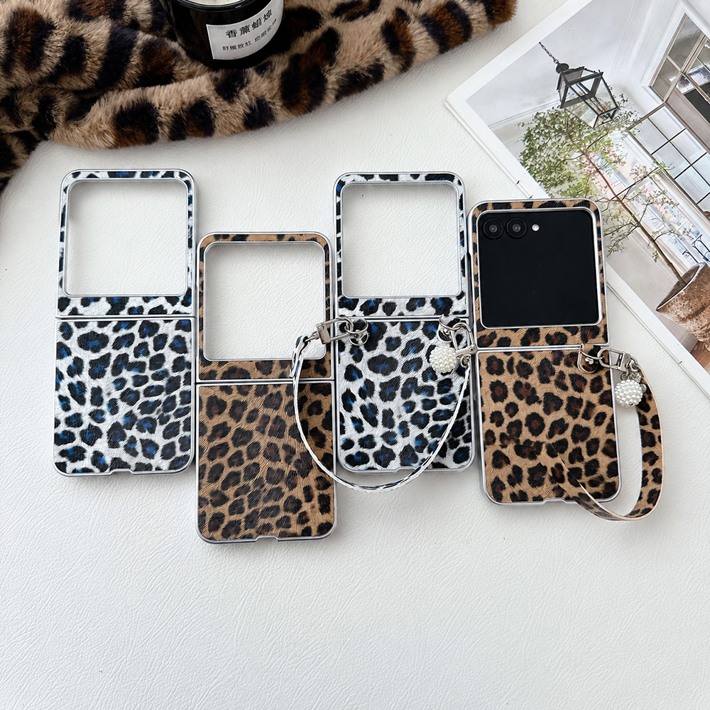 Tablet Accessories Aesthetic - Leopar Baskılı Katlanabilir Kapaklı Telefon Kılıfı